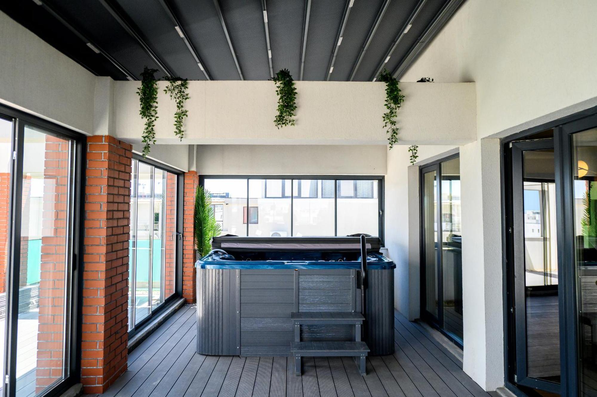 Aquarium Residence Penthouse 7 นาโวดาริ ภายนอก รูปภาพ